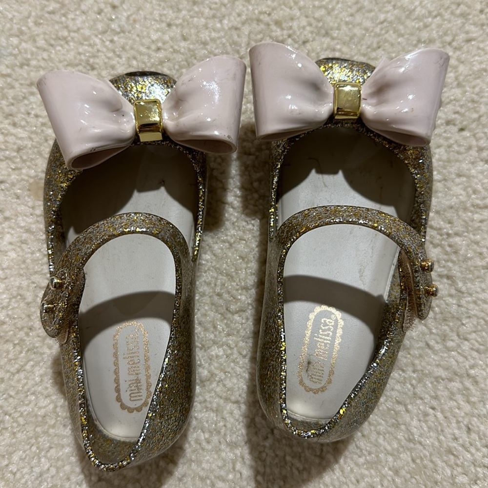 Mini Melissa - Picture 3 of 3